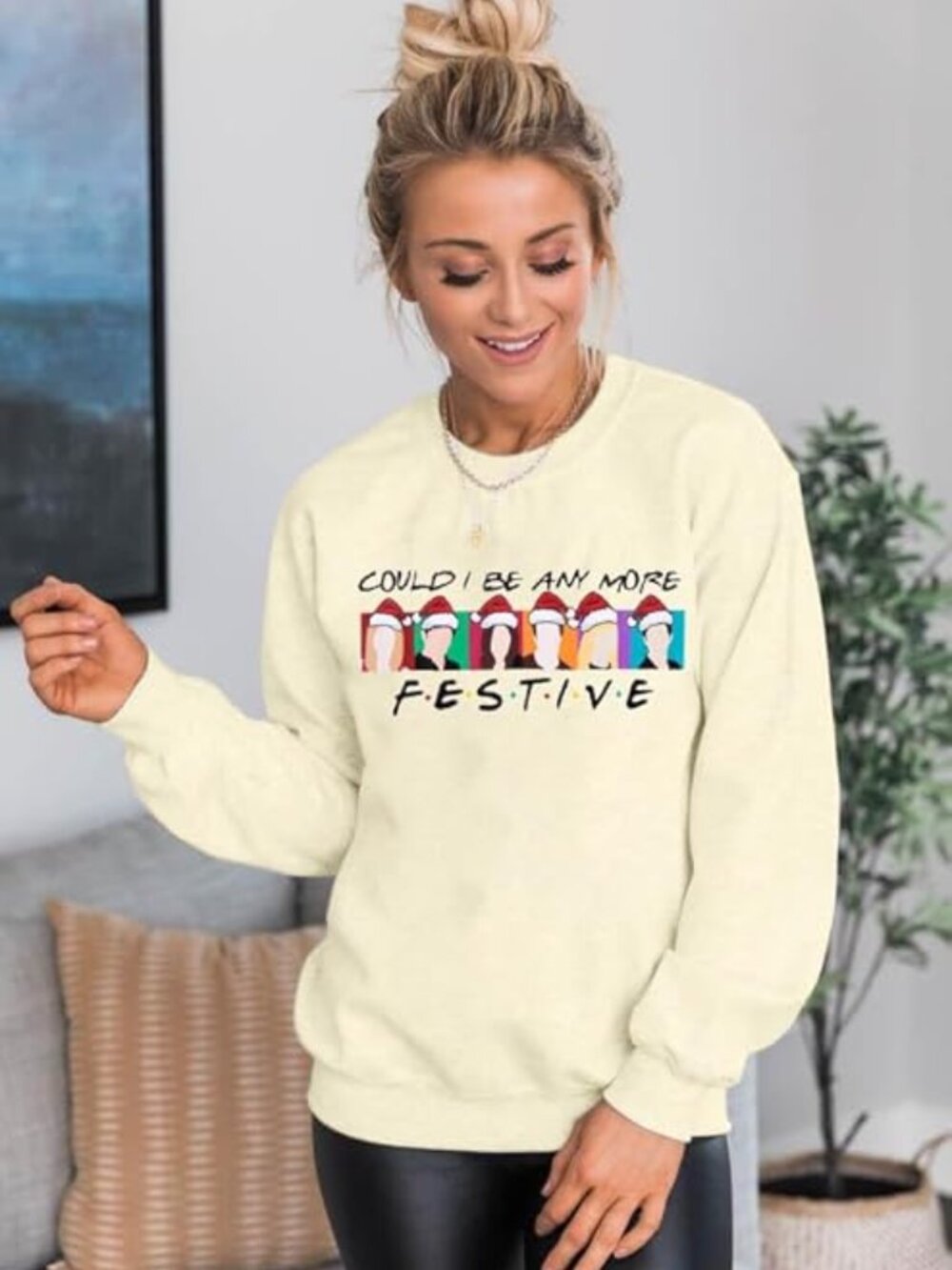 2/$18 💥🆕 Christmas Friends Themed Festive Beige Sweatshirt | Size Large | 5428